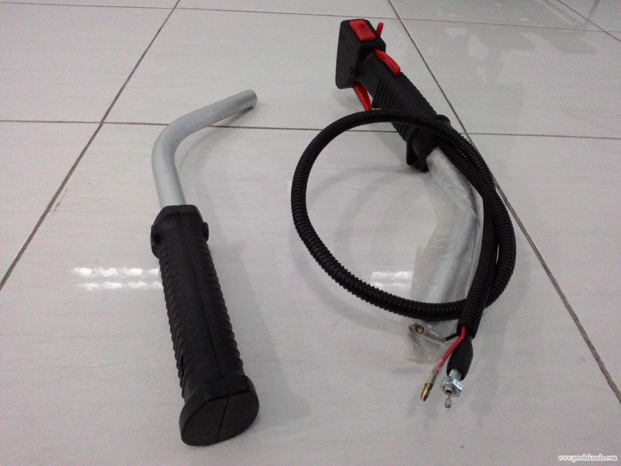 Pegangan Mesin Potong Rumput