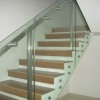 kaca railing tangga