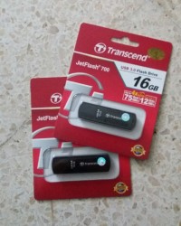 TRANSCEND JetFlash 700 16GB USB 3.0