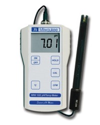 Standard Portable pH/ Temperature Meter