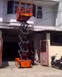Jual Scissor Lift Tangga Electric Model Gunting Harga Terbaik 