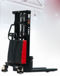 Stacker Semi Electrik  | Jual | Rental | Service | Forklift | Scissor Lift | Wheel Loader | Man Lift