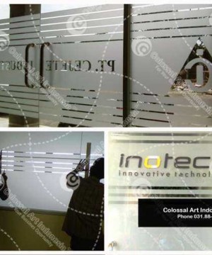 Kontraktor Stiker Kaca / Cutting Sticker Murah Di Surabaya