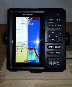 Gpsmap 585 Plus Garmin GPSMAP 585 Plus layar 6 inci