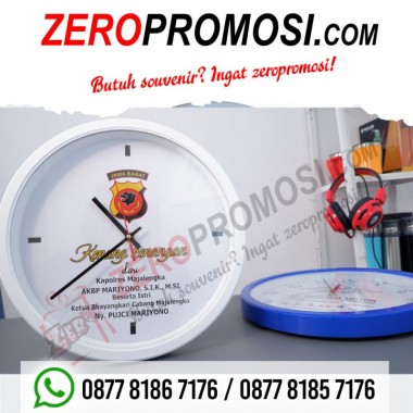 Souvenir Jam Dinding 286p Custom Untuk Souvenir pernikahan Berkat Usaha Maju