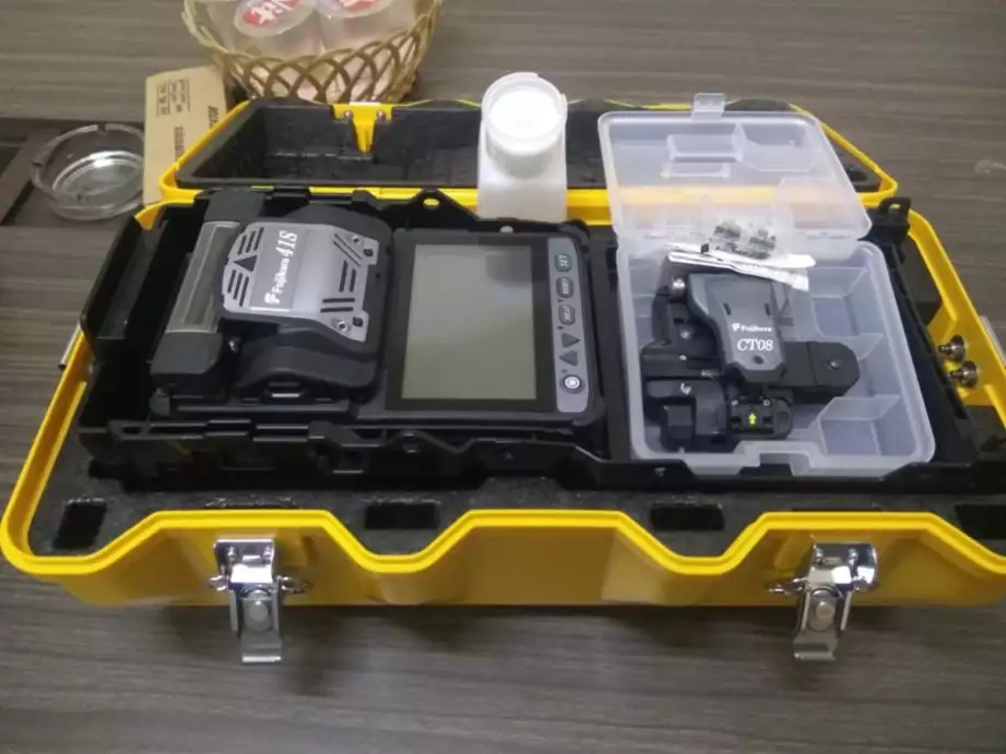 Spesifikasi Fusion Splicer FUJIKURA "41S" - Harga Bersaing Nego Sampe Jadi MTGLOBALINDO