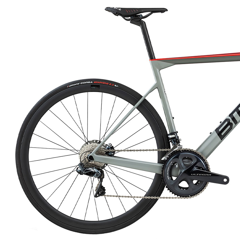 2020-bmc-teammachine-slr01-disc-four-road-bike1